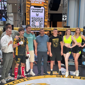 Поздравил первых чемпионов бойцовской лиги SFL! Поздравил первых чемпионов бойцовской лиги SFL!